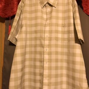 Mens short sleeve shirt